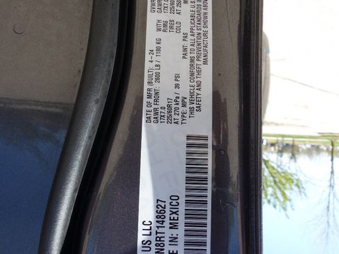 Used 2024 Jeep Compass Sport image 16