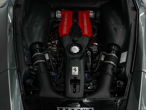 Used 2017 Ferrari 488 GTB RWD image 11