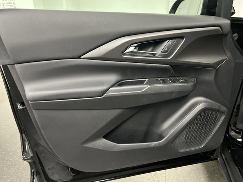 New 2026 Chevrolet Equinox EV LT image 55