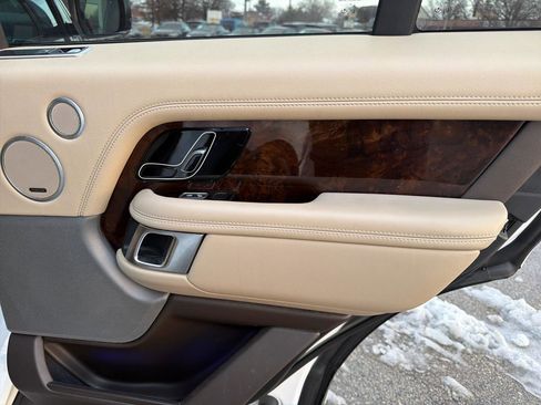 Used 2018 Land Rover Range Rover Supercharged image 34