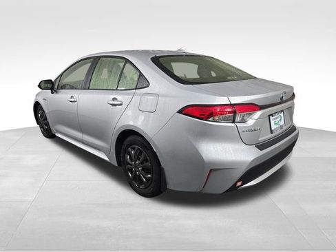 Used 2020 Toyota Corolla LE image 5