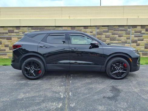 Used 2024 Chevrolet Blazer LT w/ Sound & Technology Package AWD/4WD image 12