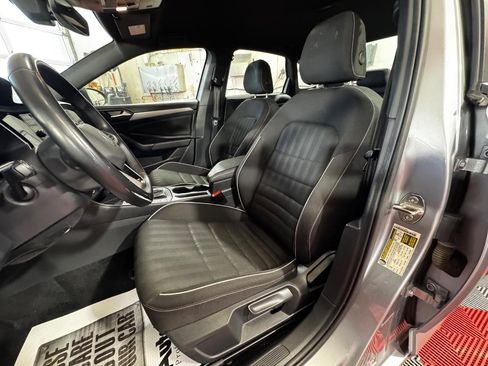 Used 2023 Volkswagen Jetta Sport image 14