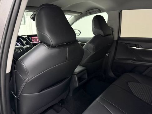Used 2023 Toyota Camry SE FWD image 30