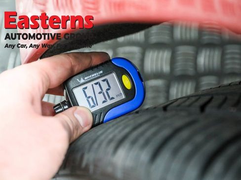 Used 2021 Toyota Camry SE w/ Cold Weather Package image 28