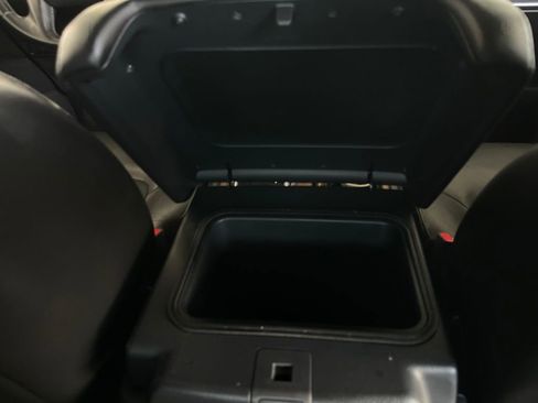 Used 2021 Nissan Armada SL w/ Captain's Chairs Package image 24