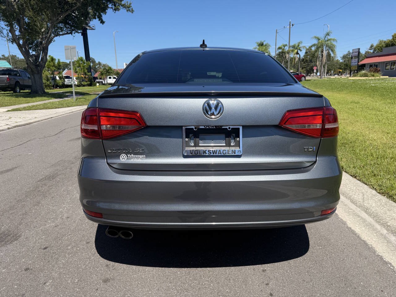 Used 2015 Volkswagen Jetta TDI SE FWD image 5