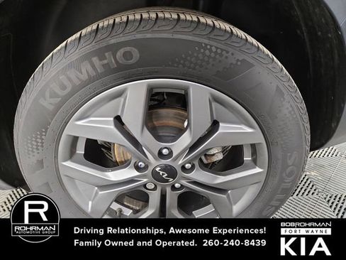 Certified 2024 Kia Seltos S image 12