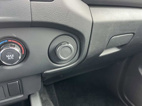 Used 2024 Nissan Frontier S w/ Technology Package image 28