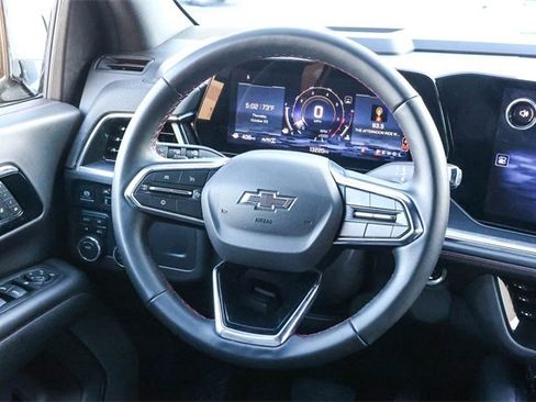 Used 2025 Chevrolet Suburban RST image 15