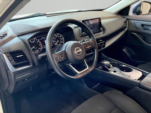 Used 2023 Nissan Rogue S FWD image 17