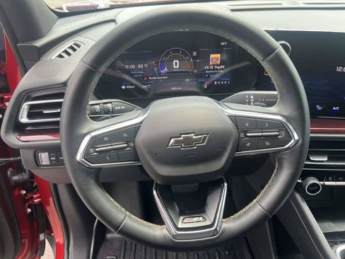 Used 2024 Chevrolet Traverse Z71 AWD/4WD image 18