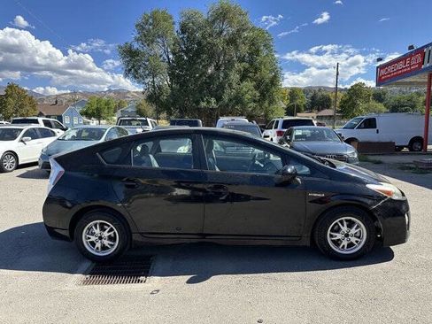 Used 2010 Toyota Prius Five image 3