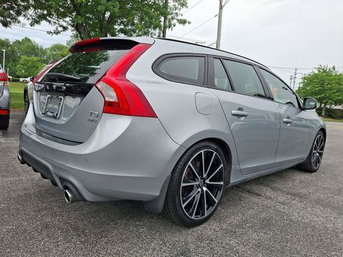 Used 2018 Volvo V60 T5 Dynamic w/ Vision Package AWD/4WD image 6