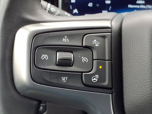 Used 2025 Chevrolet Silverado 1500 LT AWD/4WD image 17
