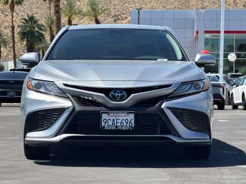 Used 2022 Toyota Camry XSE FWD image 8