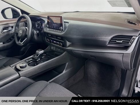 Used 2023 Nissan Rogue SV AWD/4WD image 27