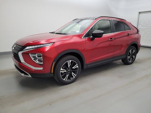 Used 2024 Mitsubishi Eclipse Cross SE image 2