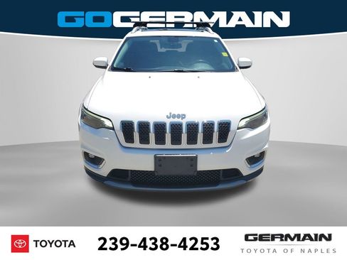 Used 2019 Jeep Cherokee Limited w/ Trailer Tow Group AWD/4WD image 3