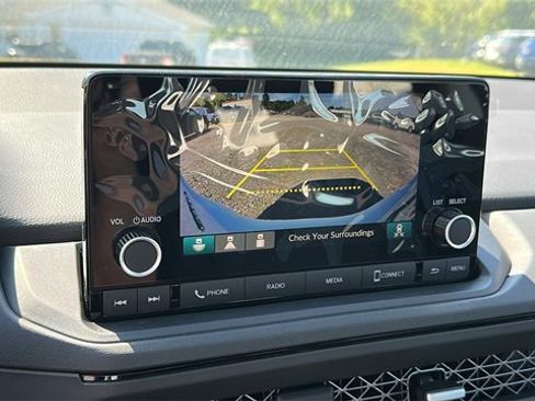 New 2025 Honda Accord SE image 17