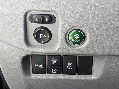 Used 2020 Honda Pilot Touring image 32