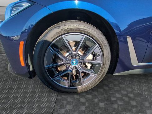 Used 2023 BMW i4 eDrive40 w/ Premium Package image 13