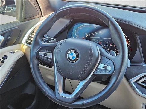 Used 2022 BMW X5 sDrive40i w/ Premium Package image 11