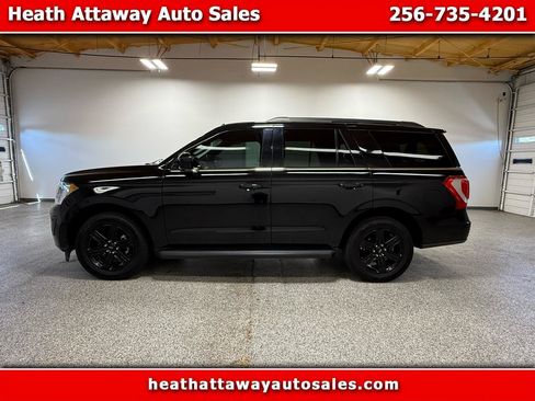 Used 2021 Ford Expedition XLT RWD image 1