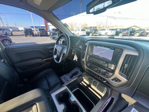 Used 2018 GMC Sierra 1500 SLT image 45