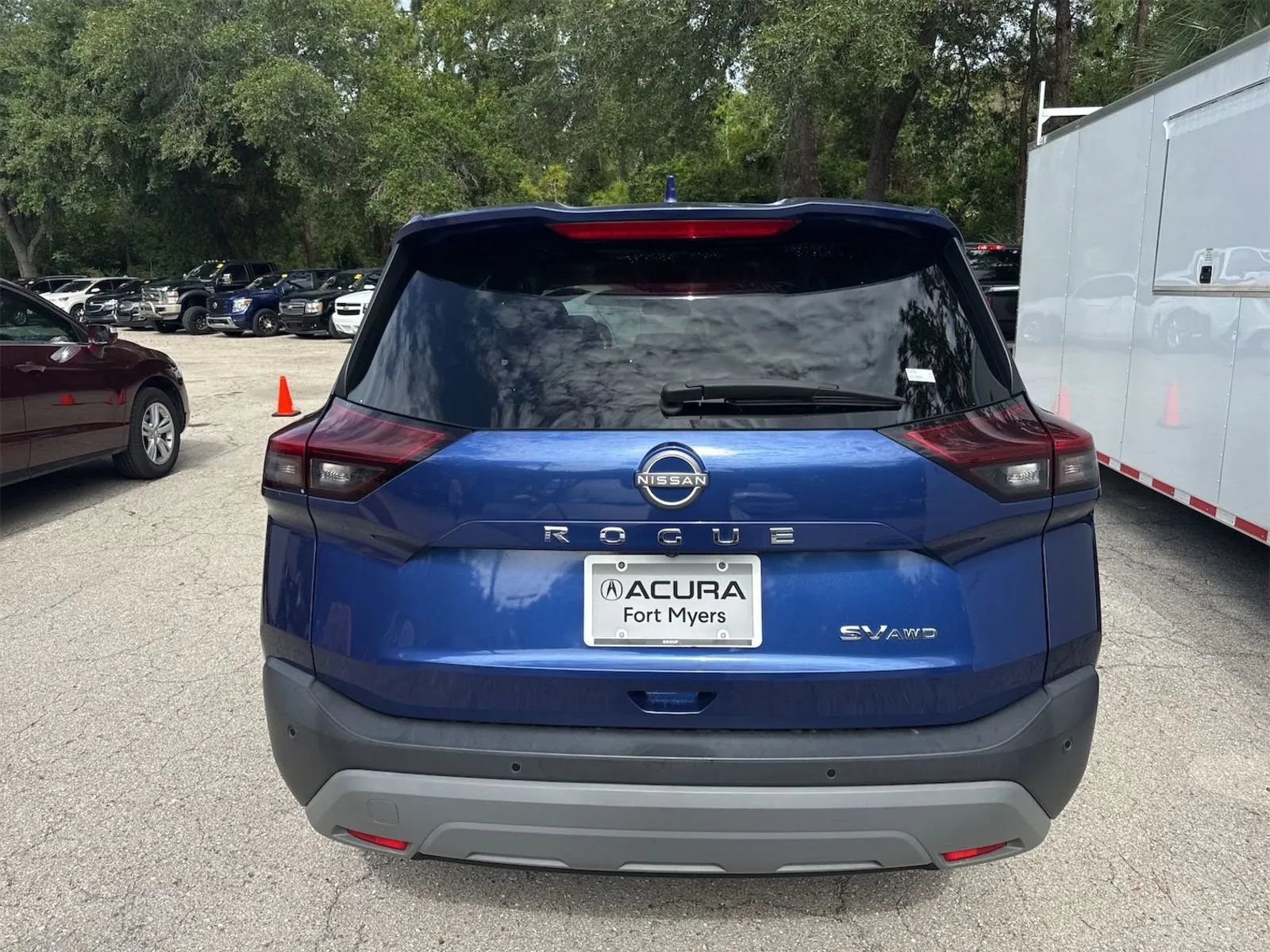 Used 2023 Nissan Rogue SV AWD/4WD image 4