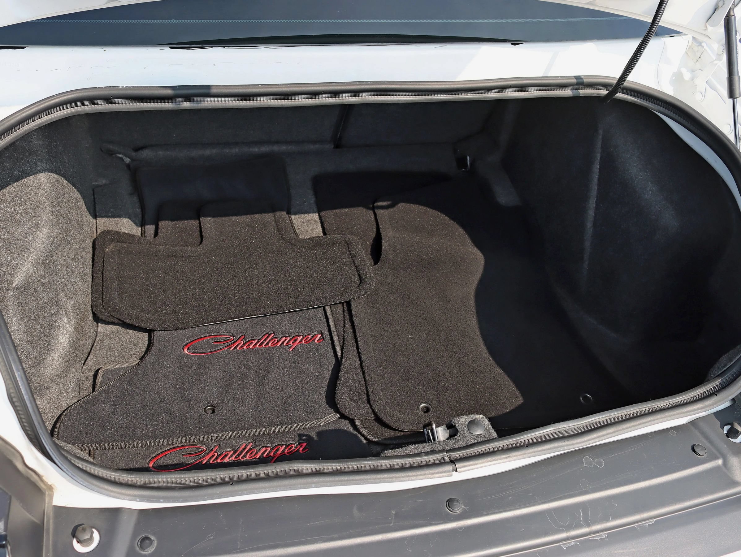Used 2021 Dodge Challenger R/T RWD image 30