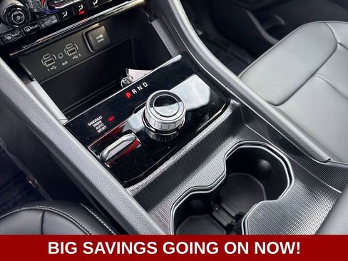 New 2025 Jeep Grand Cherokee Limited w/ Black Appearance Package image 36