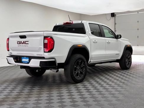 Used 2025 GMC Canyon Elevation AWD/4WD image 6