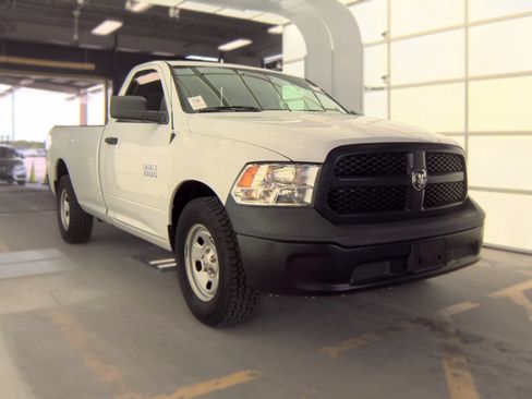 Used 2018 RAM 1500 Express RWD image 4