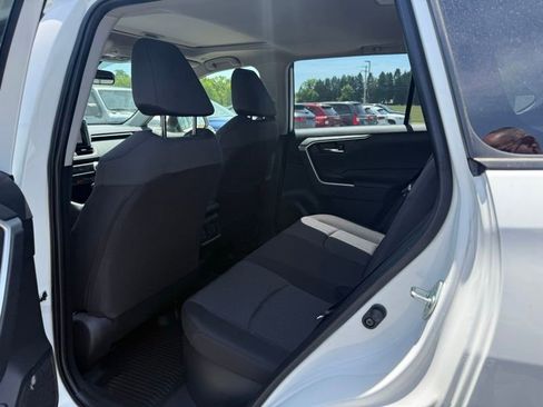 Used 2025 Toyota RAV4 XLE w/ Convenience Package AWD/4WD image 11