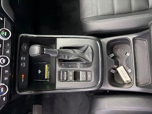 Used 2025 Honda CR-V EX-L image 33
