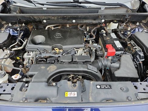 Used 2020 Toyota RAV4 XLE w/ All Weather Liner Package AWD/4WD image 13