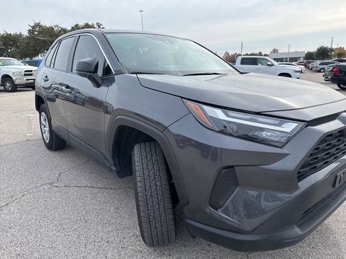Used 2025 Toyota RAV4 LE image 3