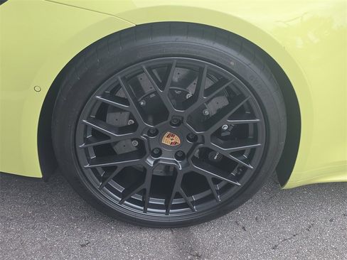 Used 2025 Porsche 911 Carrera GTS image 14