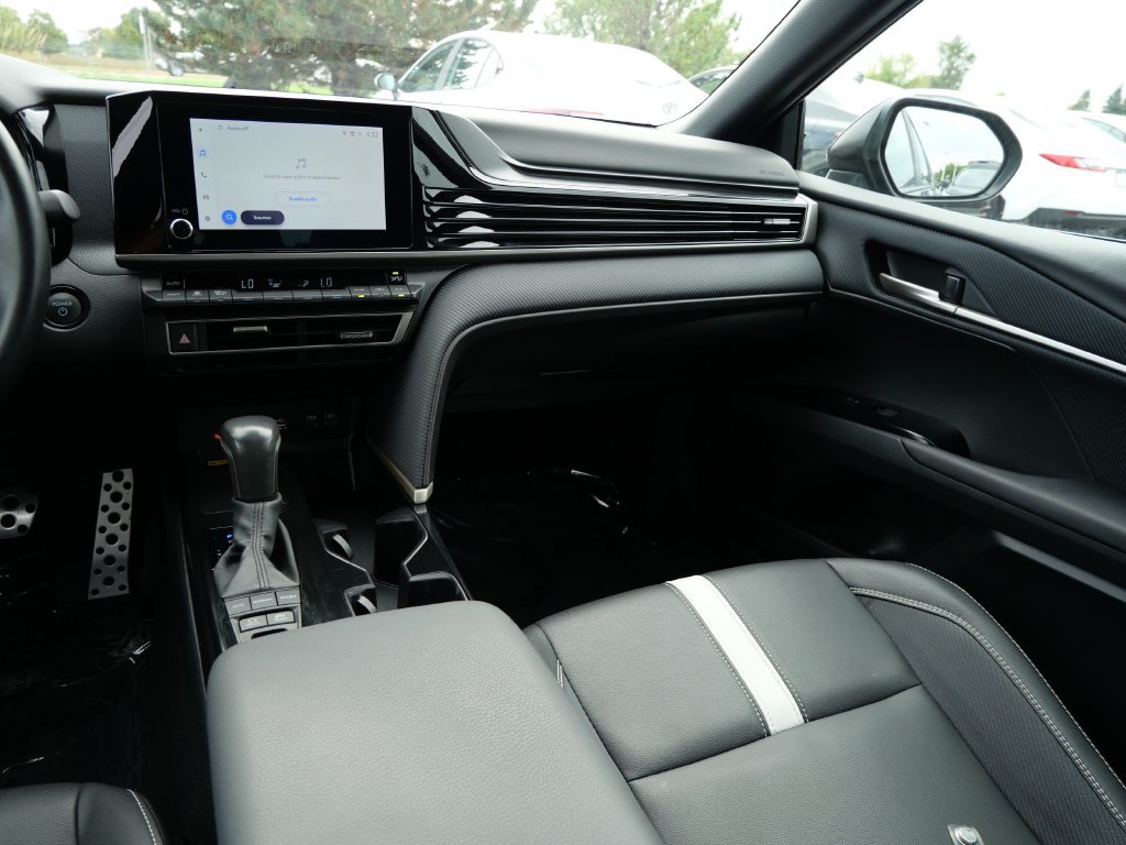 Certified 2025 Toyota Camry SE FWD image 14