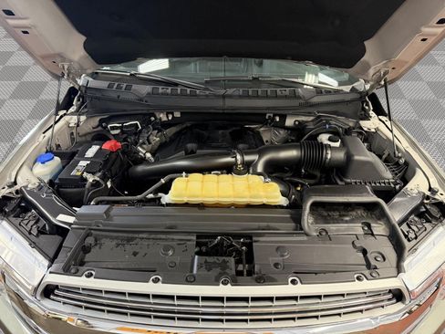 Used 2019 Ford F150 Lariat w/ Equipment Group 502A Luxury AWD/4WD image 20