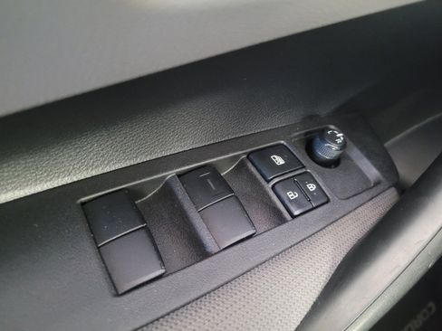 Used 2022 Toyota Corolla LE FWD image 27