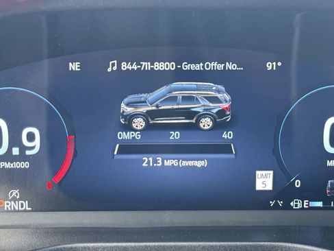 Used 2025 Ford Explorer ST-Line image 30