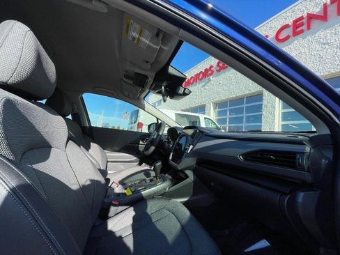 Used 2024 Subaru Crosstrek 2.0i Premium image 12