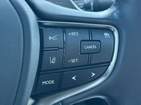 Used 2020 Lexus ES 300h w/ Premium Package image 30