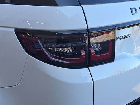 New 2026 Land Rover Discovery Sport Landmark AWD/4WD image 23