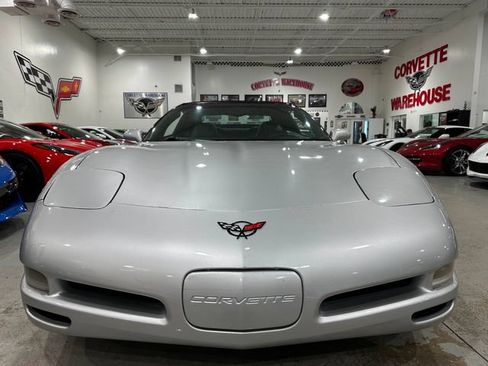 Used 2001 Chevrolet Corvette Convertible w/ Preferred Equipment Group2 RWD image 6
