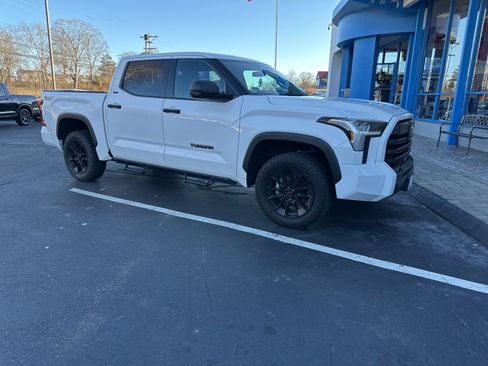 Used 2023 Toyota Tundra SR5 image 4
