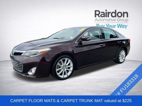 Used 2015 Toyota Avalon Limited w/ Technology Package FWD image 3
