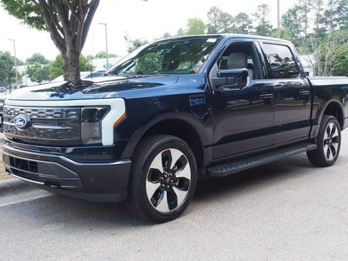 Certified 2025 Ford F150 Lightning Platinum AWD/4WD image 3